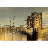 Zlaté podzimní zrcadlení (most Legií Pha)