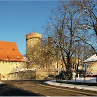 Bechyňská brána a věž Kotnov