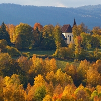 Podzim a kostel