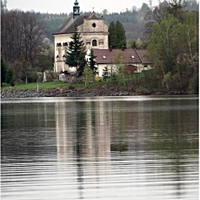 kostel v Karlovci