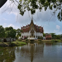 Dusit Maha Prasat Palace