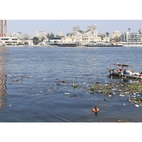 ranní očista v Nilu.