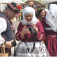 Krojovaní kolegové  /  folklor. odpoledne /