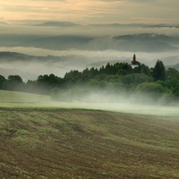 Ráno nad dedinou.