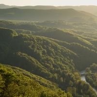 V údolí Hrona.
