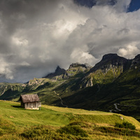 Passo Pordoi před bouřkou