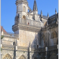 Fragment kláštera spojeného s katedrálou - gotika