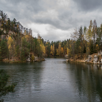 Zachnuřený podzim
