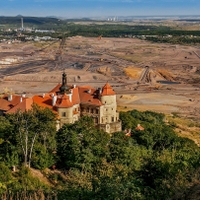 Jezeří – zámek na rozhraní dvou světů.