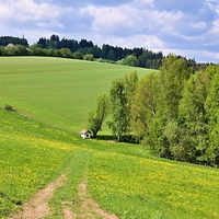 ...kaplička v podkrkonoší....