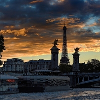 Bon soir Paris