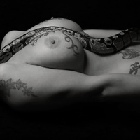 Hadí žena
