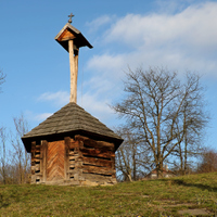 Dřevěná roubená zvonička (1780)