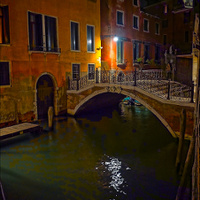o půlnoci v Benátkách
