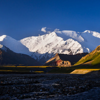 Kyrgyzstán Pik Lenina 7145m n.m. ze základního tábora