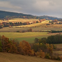 Vlak jede krajinou