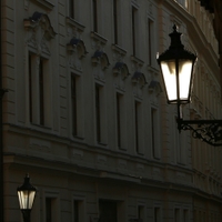 Lampy v Bartolomějské.