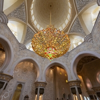 V mešitě šejka Zayeda