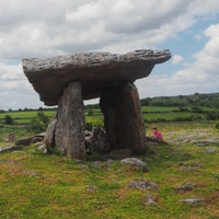Irský dolmen