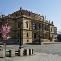 Rudolfinum v jarním hávu