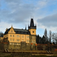zámek ve Zruči nad Sázavou