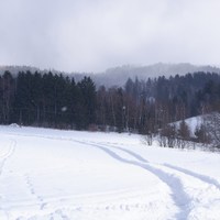 už zase sype