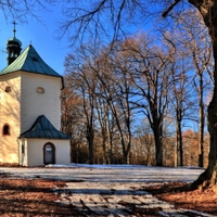 ...barokní kostel Proměnění Páně...podkrkonoší