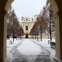 Brána do kláštera 