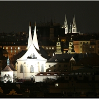 večerní Praha