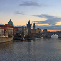 Vltava za soumraku 