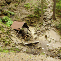 jsem křišťálová studánka, napijte se prosím