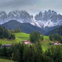 Dolomity