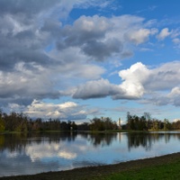 Mraky nad rybníkem