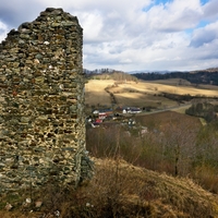 Od zříceniny
