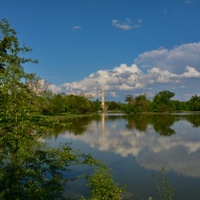 Jarní pohled na minaret