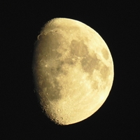 měsíc 3