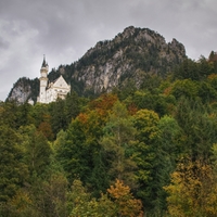 V podzámčí
