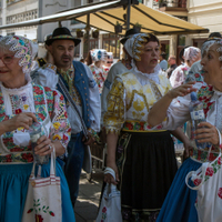 Piešťanský kroj  