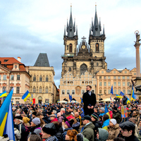 Manifestace na Staroměstském náměstí 